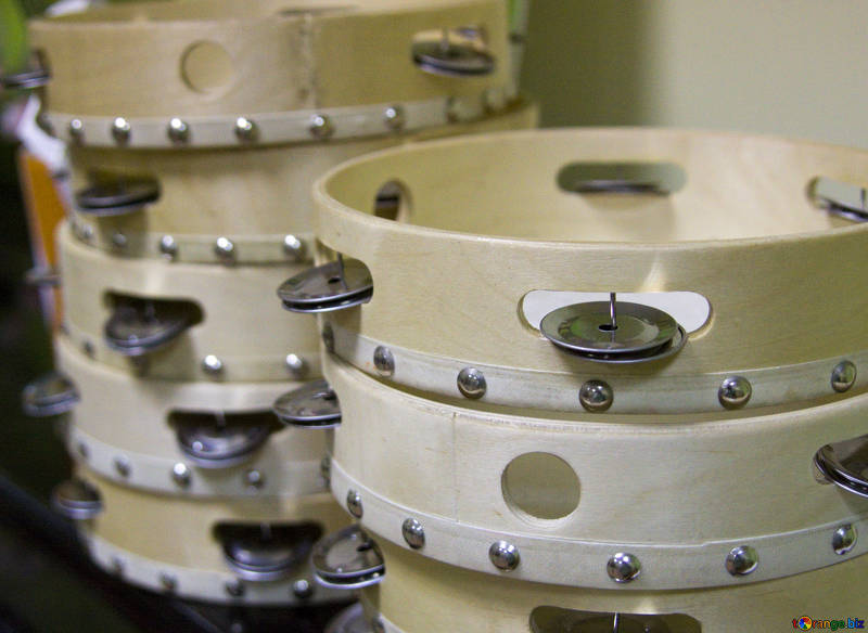 Jak zbudowany jest tamburyn?